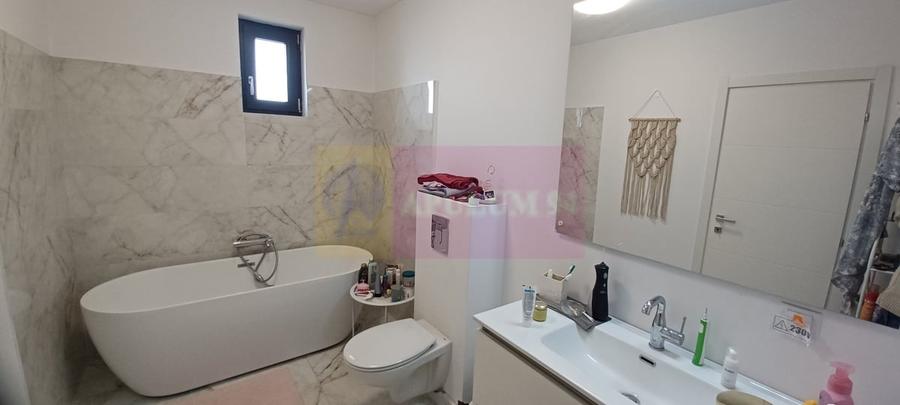 Sabareni, casa P+1+pod, 5 camere, 130 mp utili, curte 470 mp - 4