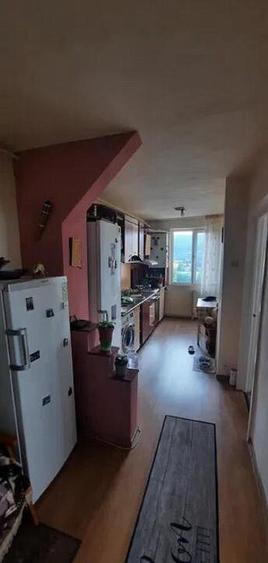 Apartament 3 camere mobilat - zona Astra - 4