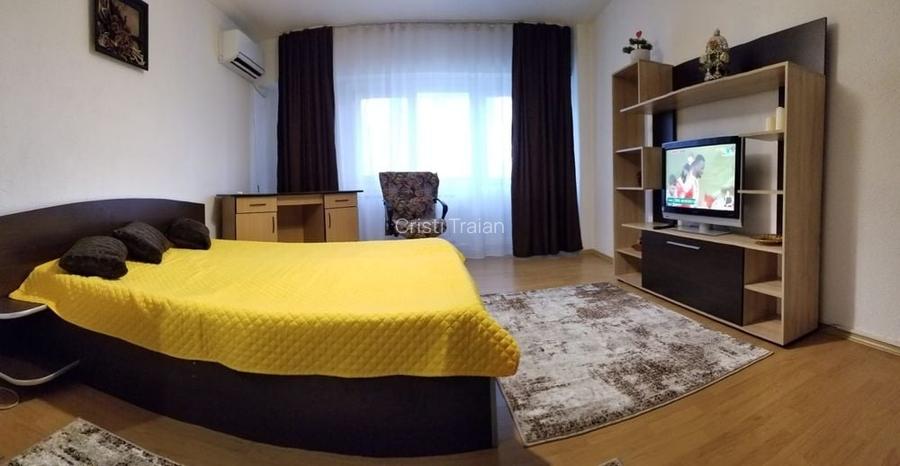 Garsoniera Vitan - Mall, 10 minute de metrou, mobilata si utilata modern, libera