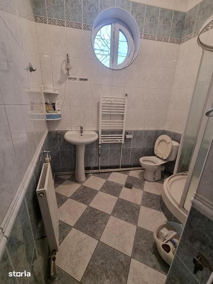Casă cu 4 camere cu Teren 300 Mp în Ultracentral