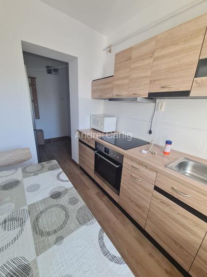 Apartament 3 camere, renovat, prima inchiriere
