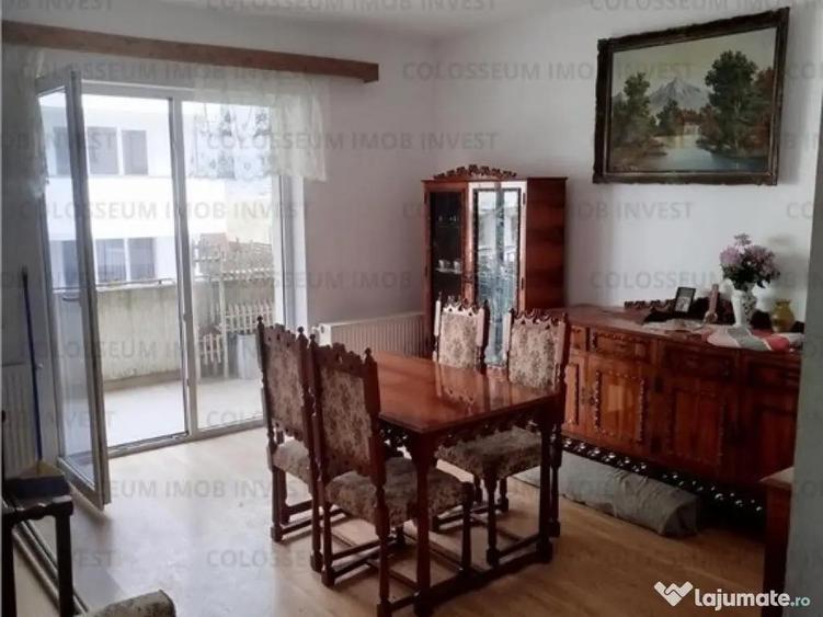 COLOSSEUM: Garsoniera Studio Galaxiei Sanpetru - 1