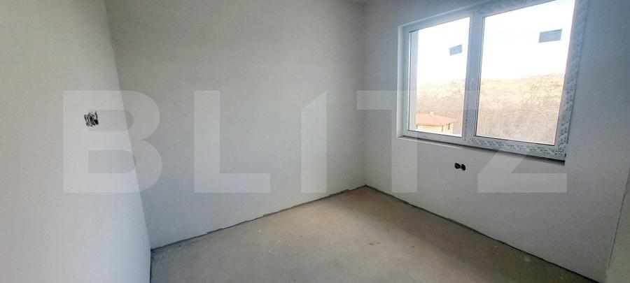 Casa in regim cuplat, 6 camere, 320 mp utili, teren 612 mp, situata in Borhanci - 20