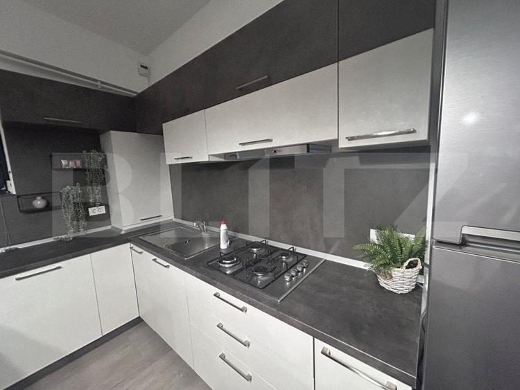 Penthouse cu 3 camere, 2 bai,  terasa 40 mp, zona centrala - 7