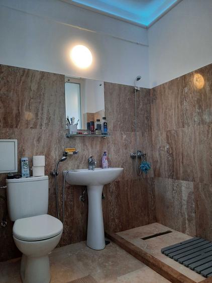 Studio lux Piata Romana vanzare 40mp - 2