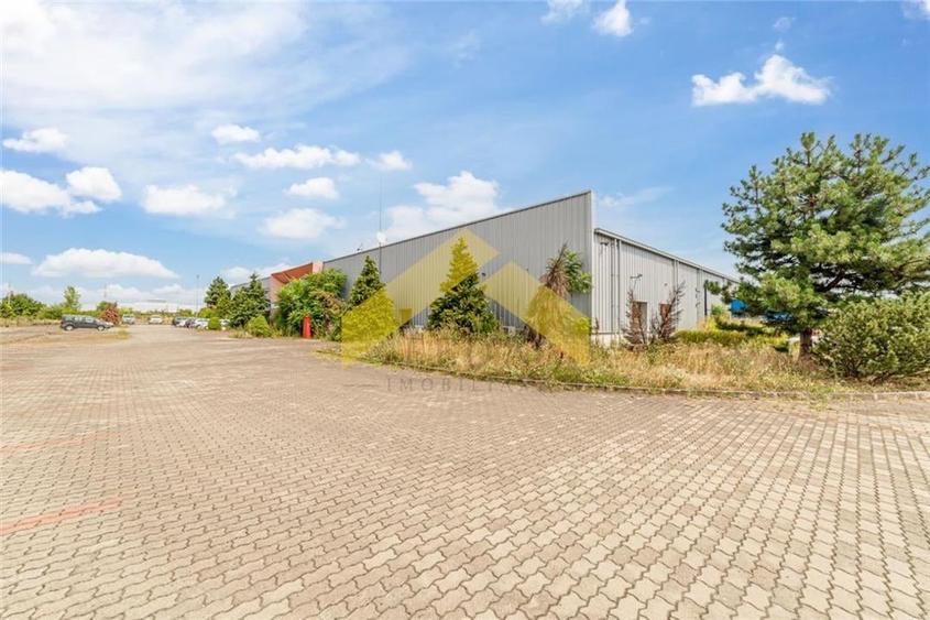 Hala de 8,560mp de vanzare in zona Micalaca - 14