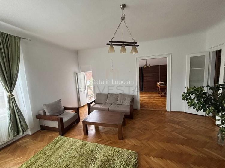 Apartament Elegant cu Curte și Boxă - 2 Camere, Zona Cipariu Apartament Elegant cu Curte și Boxă - 2 Camere, Zona Cipariu