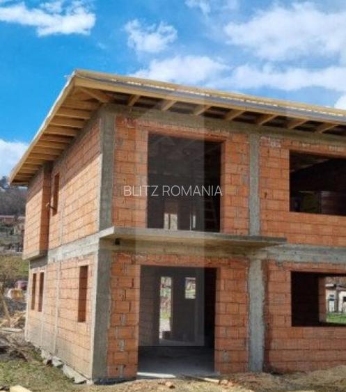 Investitie ! Proiect in executie ! Casa 110 mp utili, teren