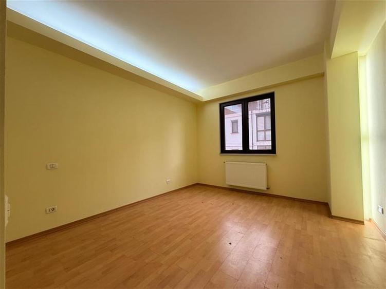 Apartament de 3 camere, 120 mp util, Ateneu Tatarasi, etaj 2, loc de parcare - 6