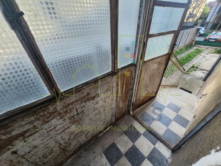 Ultracentral. Parter inalt. Intrare separata. Teren 403 mp in proprietate. - 7