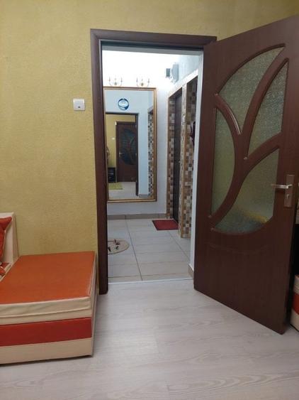 Apartament cu 2 camere, etajul 1/4, zona Tatarasi - 7