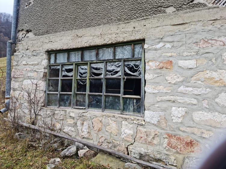 Casa la munte comuna Sohodol judet Alba - 3