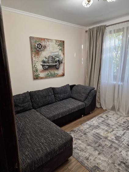 Apartament cu  3 camere si garaj de vanzare in zona Drumul Taberei - 7