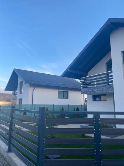 2 Vile/Case noi, de v&acirc;nzare la munte in loc. Breaza - Prahova - 26