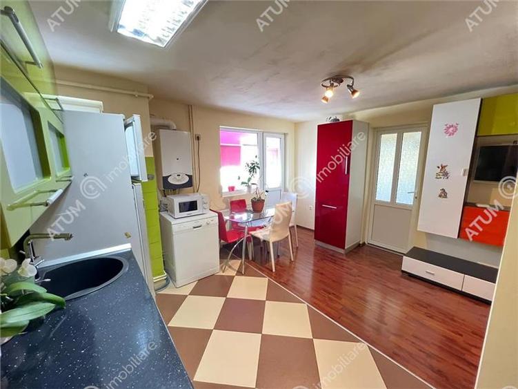 Apartament 4 camere decomandate balcon zona Rahovei Sibiu - 1