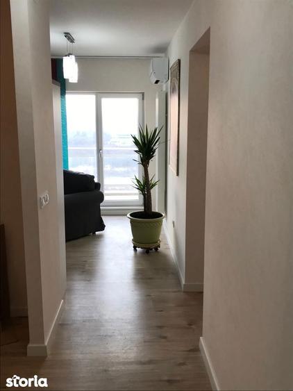Apartament cu 3 camere, mobilat în Tei