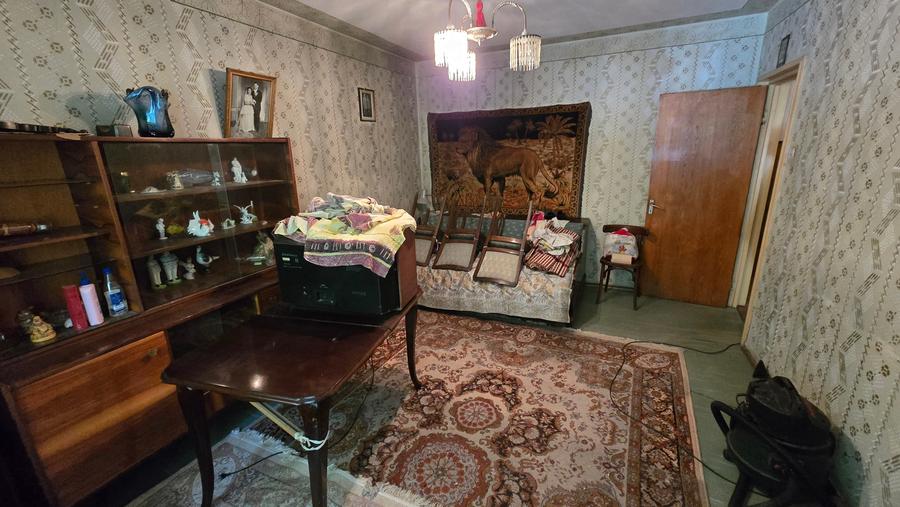 Apartament cu 2 camere decomandat în Berceni