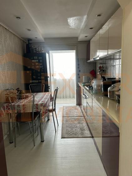 Apartament 3 camere zona Dacia, Constanta - 1