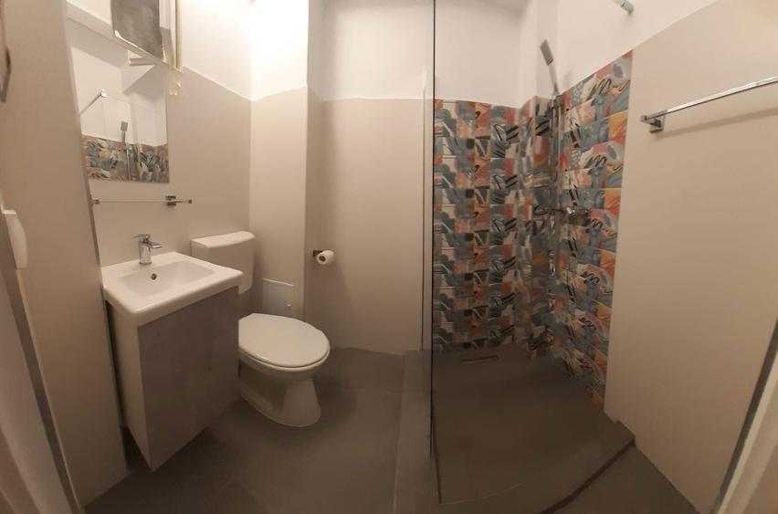 Garsoniera moderna zona Big - 3