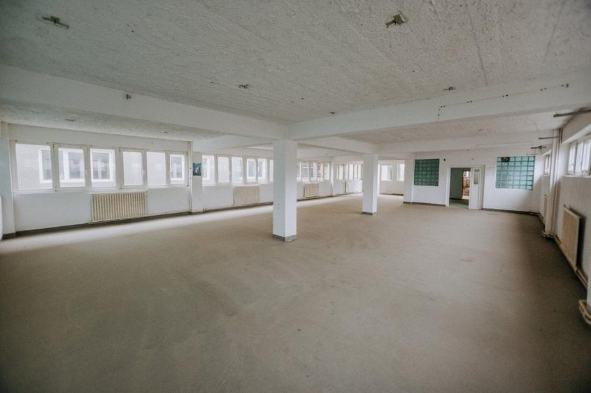 HALE SI SPATIU ADMINISTRATIV DE INCHIRIAT ZONA GARII SIBIU - 19