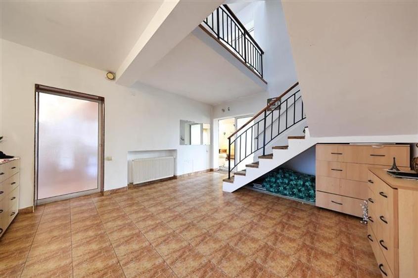 Vanzare Casa zona Tractorul, teren aferent 700 mp - 32