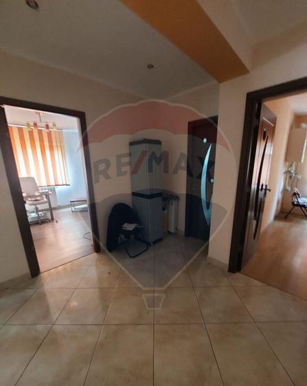 Spa?iu comercial de inchiriat str. Campului - 1