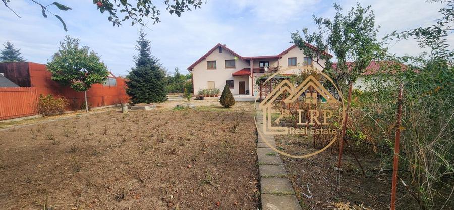 [DOMENIU PRIVAT] Vila deosebita in Inima Orasului Voluntari | Teren 2.500 mp | - 31