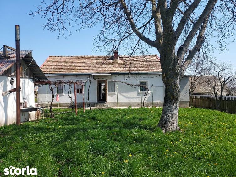 Mereni (Plopeni) - casa batraneasca cu 970 mp teren - 1