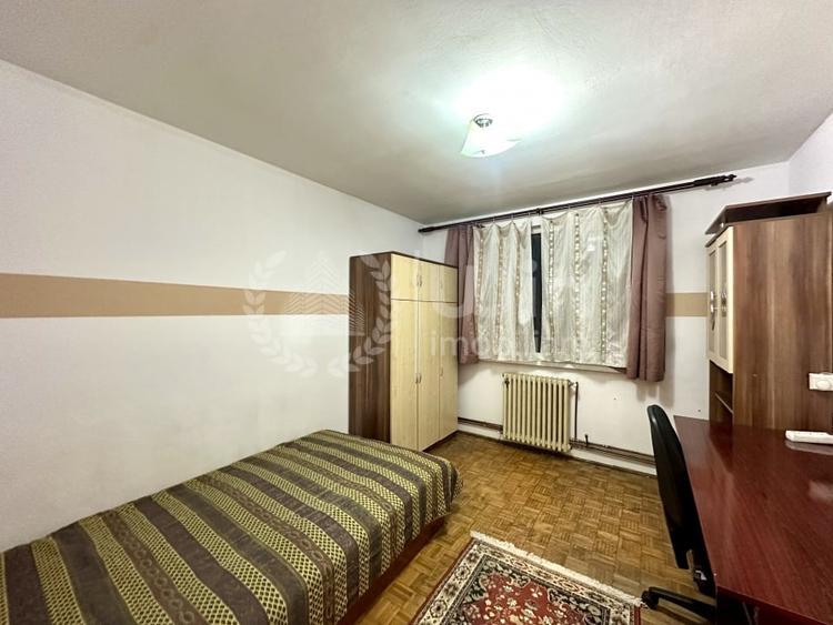 Apartament 3 camere | Decomandat | Etaj 2 | Balcon | Piata Abator - 1