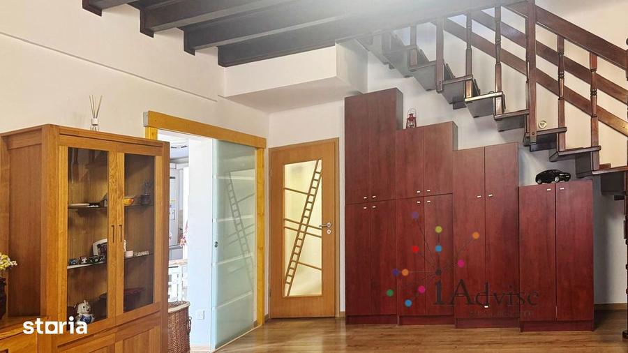 CASA SPA?IOASA CU 5 CAMERE DE INCHIRIAT IN SANPETRU CURTE GENEROASA, - 11