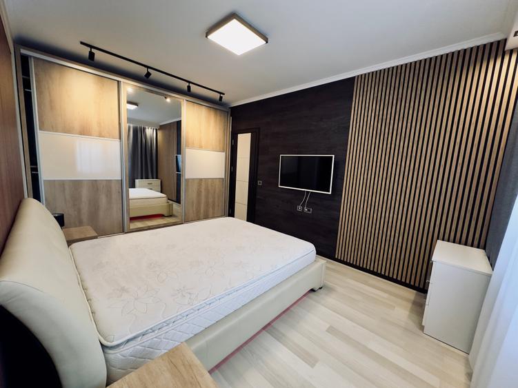 Apartament cu 3 camere si 2 grupuri sanitare in zona Tractorul la Isaran,et7/10 - 8