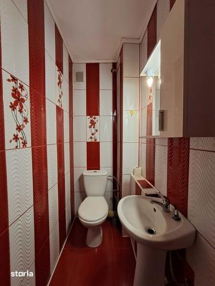 Apartament cu 3 camere decomandat în Lipovei
