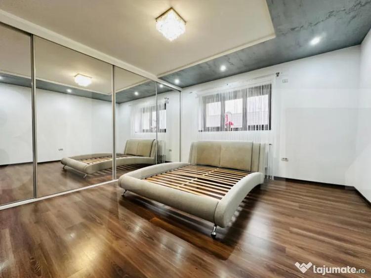 Casa spatioasa cu 5 dormitoare, doua bucatarii si teren de 1 - 14