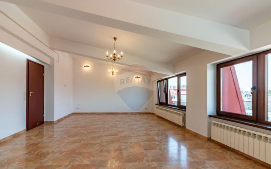 De vanzare cladire multifunc?ionala Calea Ferentari - 10