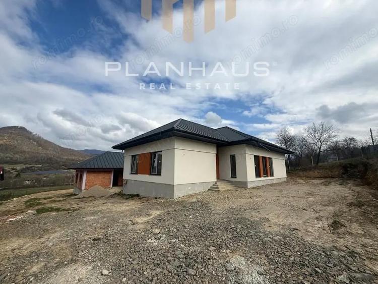 Casa individuala Tautii de Sus,zona rezidentiala,600 mp teren - 1