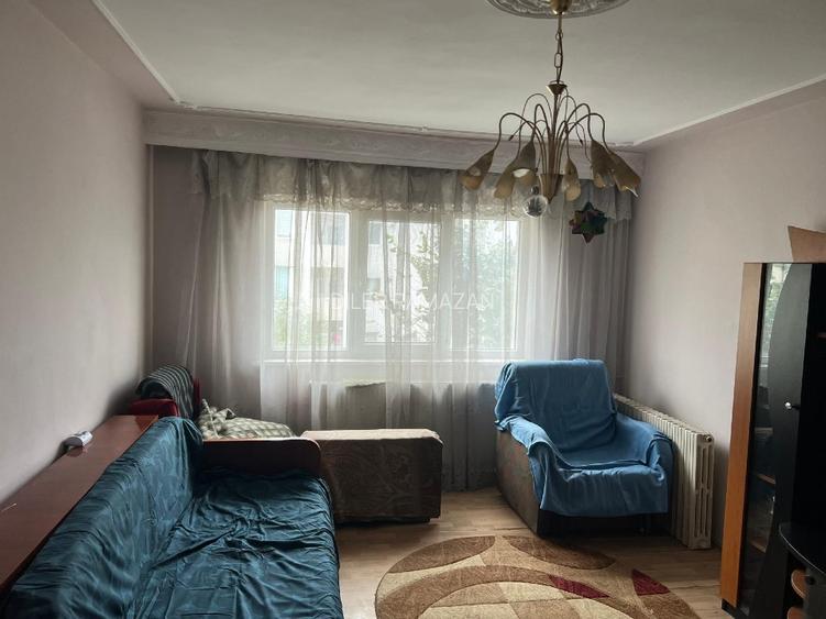 Apartament 2 camere decomandat, et 3/4 incadrat, incalzire pe gaze