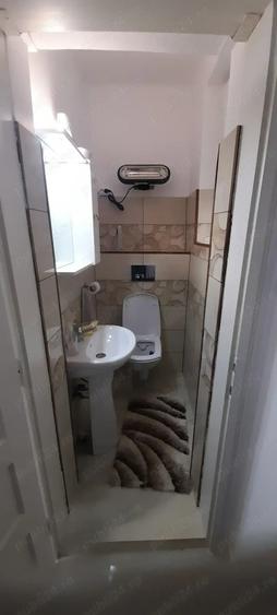 Vind casa cu etaj in centru Resita - 9