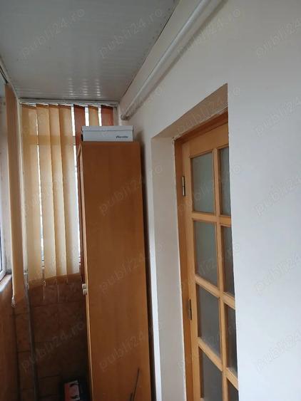 vand ap 3 camere decomandat parter balcon anchis termpan pre? 70000 euro - 3