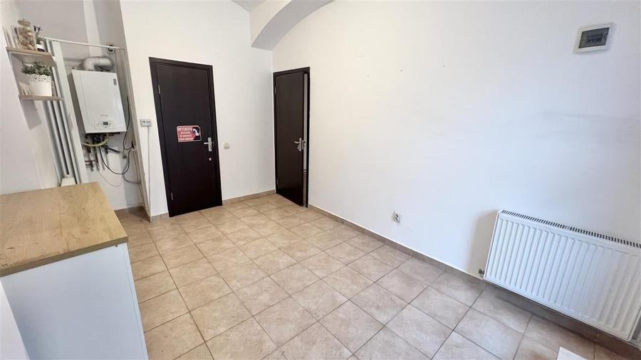 Spatiu comercial de inchiriat in centrul Brasovului - 5