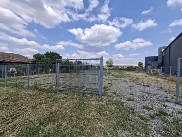 Teren logistic 907 mp de închiriat/ Aurel Vlaicu - 1