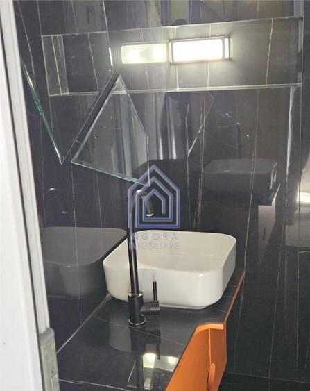 Spatiu comercial central, 100 mp - 1