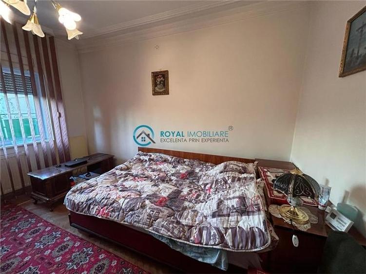 Royal Imobiliare - Inchiriere apartament 4 camere in Vila - 9