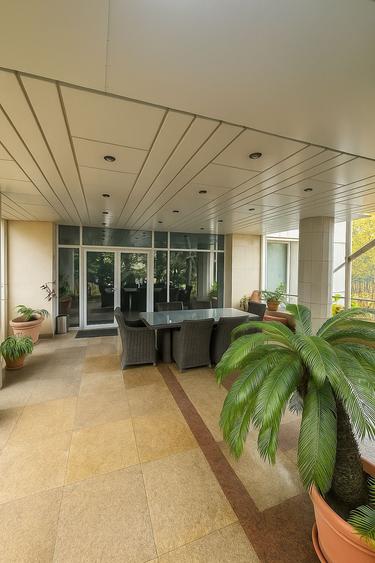 VILA CU PONTON LA LAC, PISCINA IDEALA PENTRU AFACERE sau LOCUIT - 47