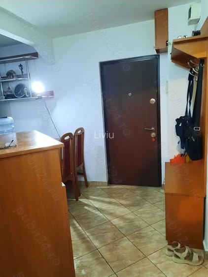 De inchiriat apartament 3 camere De inchiriat apartament 3 camere