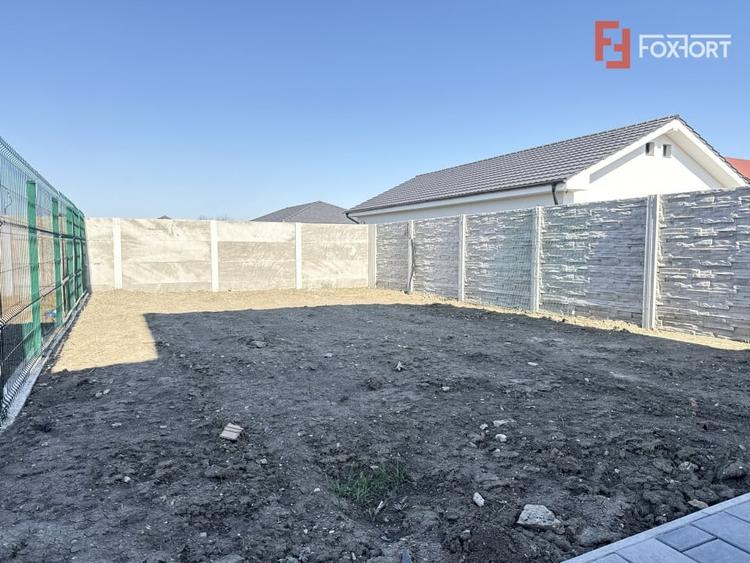 Duplex 4 camere situat la drum asfaltat, in Sacalaz - 9