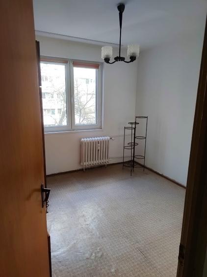 Vand apartament 2 camere  sector 6 - 4