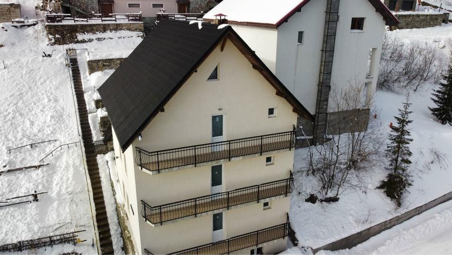 Vand Pensiune in statiunea Ranca Transalpina - 7