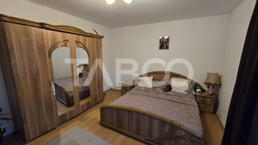 Casa individuala de vanzare 5 camere parcare si garaj Selimbar - 14