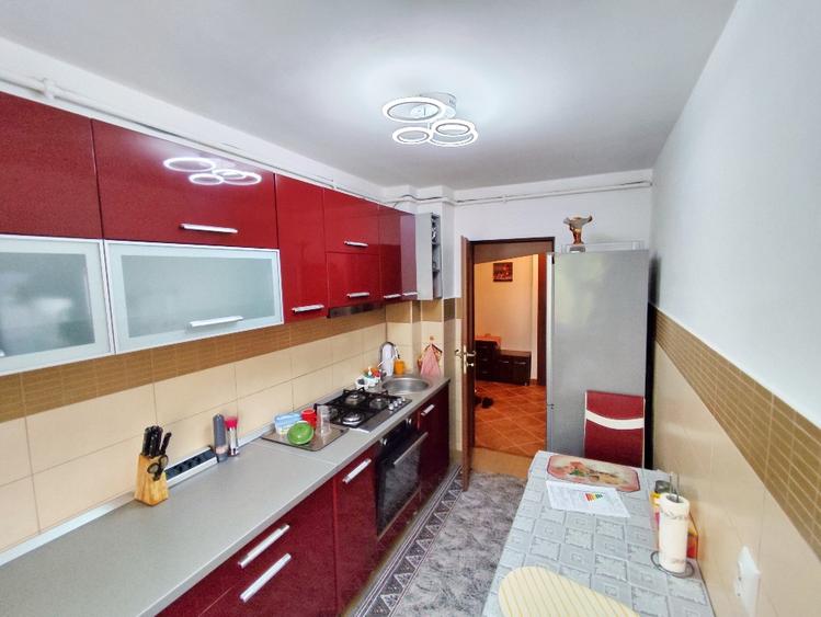 Vand apartament 3 camere mobilat si utilat  - 4