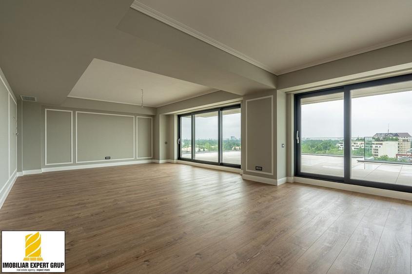 Herastrau: Penthouse 391 mp 7 Camere concept unic. - 1